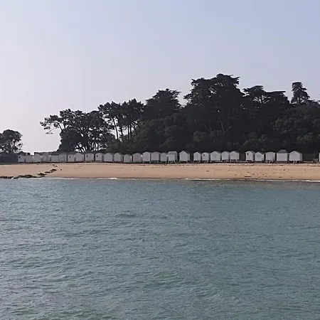 בית נופש Tres Jolie Maison, Proche Plage Des Dames *